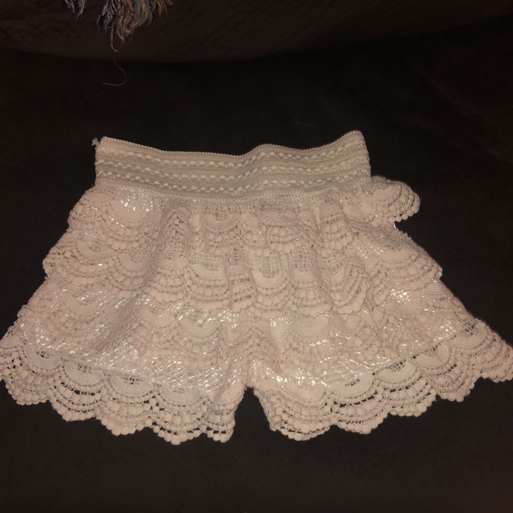 Frilly shorts in layers with lined inside